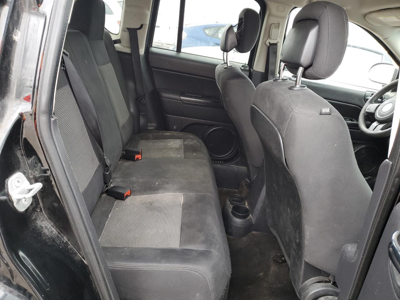 2014 Jeep Compass - Image 11