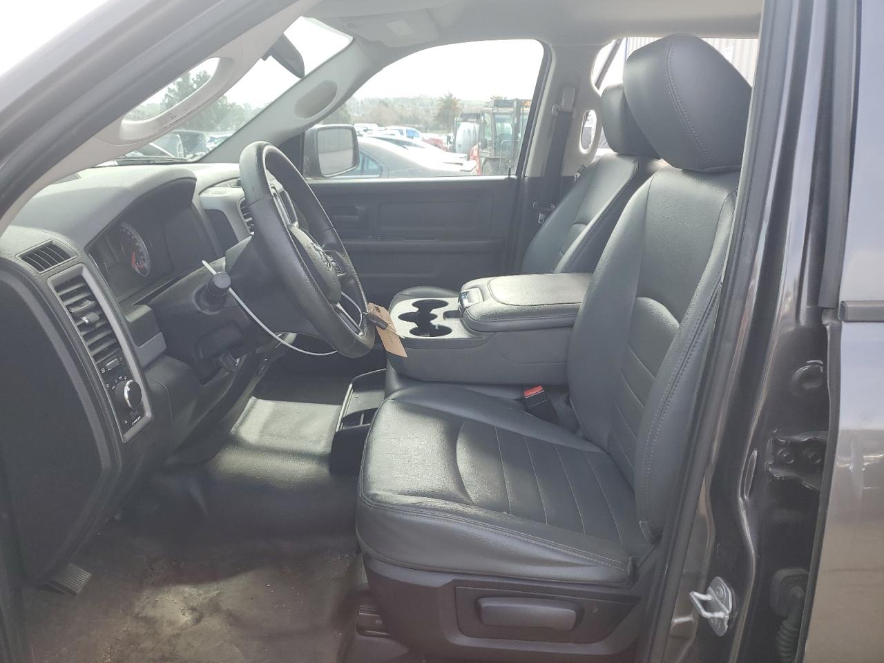 2014 RAM 1500 - Image 7