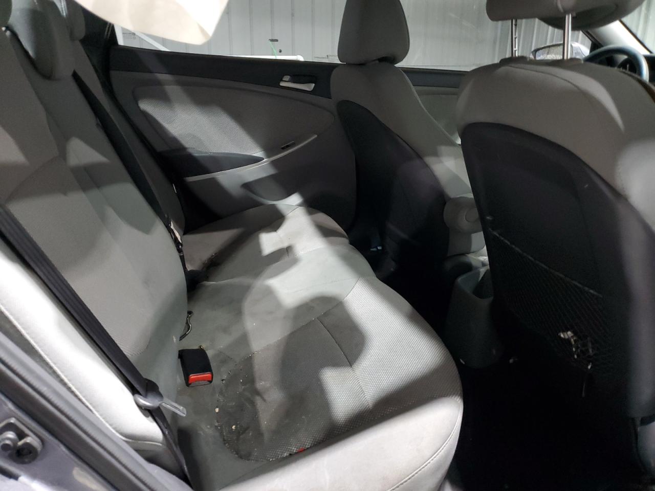 2014 Hyundai Accent - Image 10