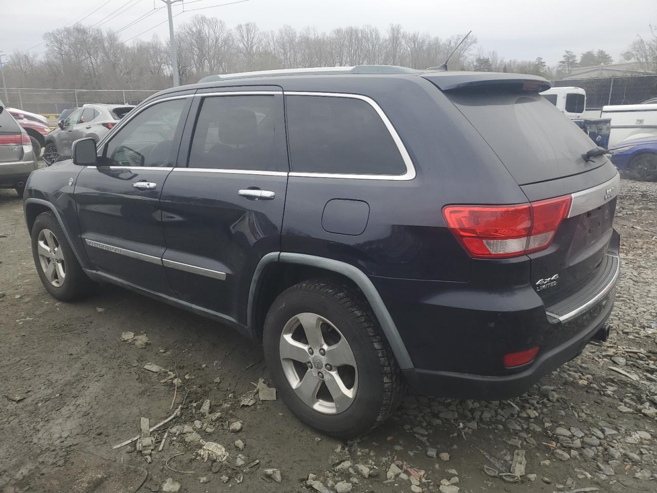 2011 Jeep Grand Cherokee - Image 2