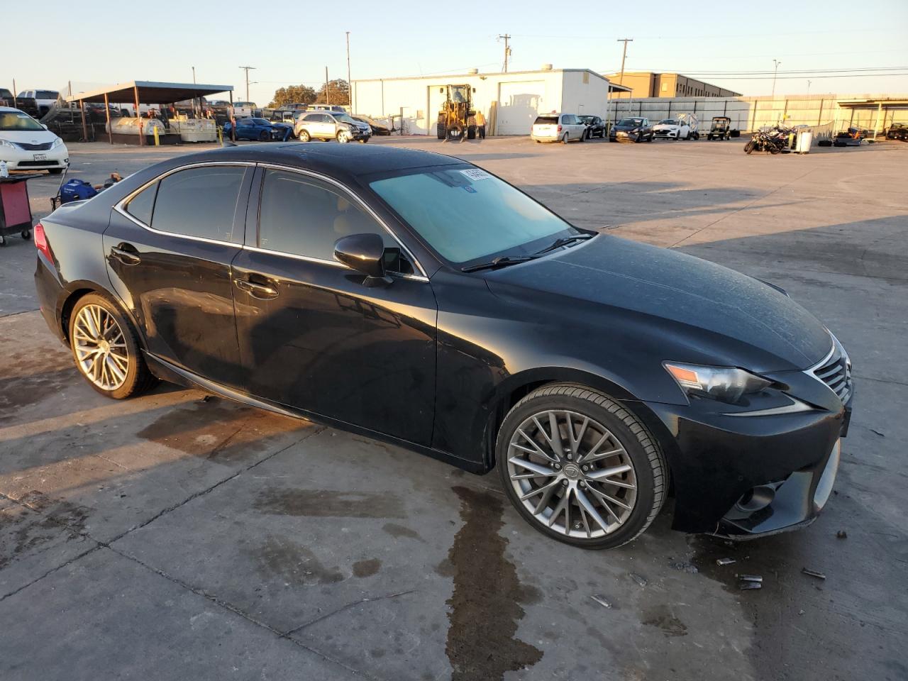 2016 Lexus IS - Image 4
