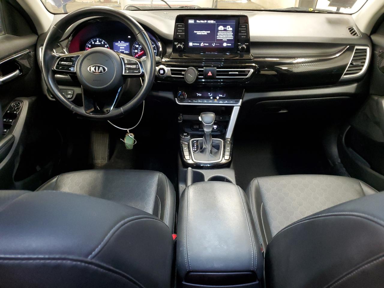 2021 Kia Seltos - Image 8