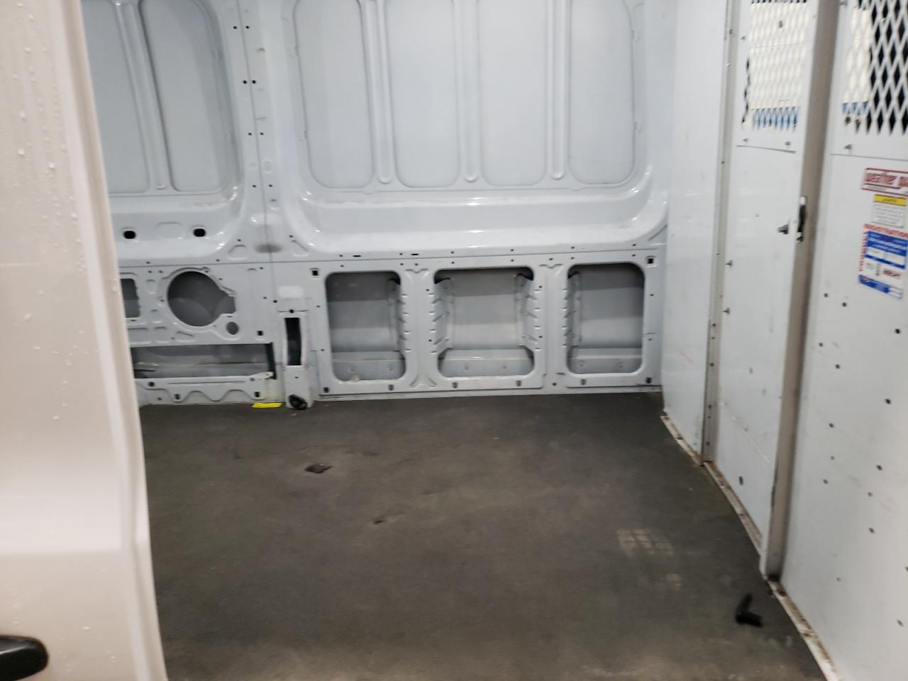 2020 Ford Transit - Image 11