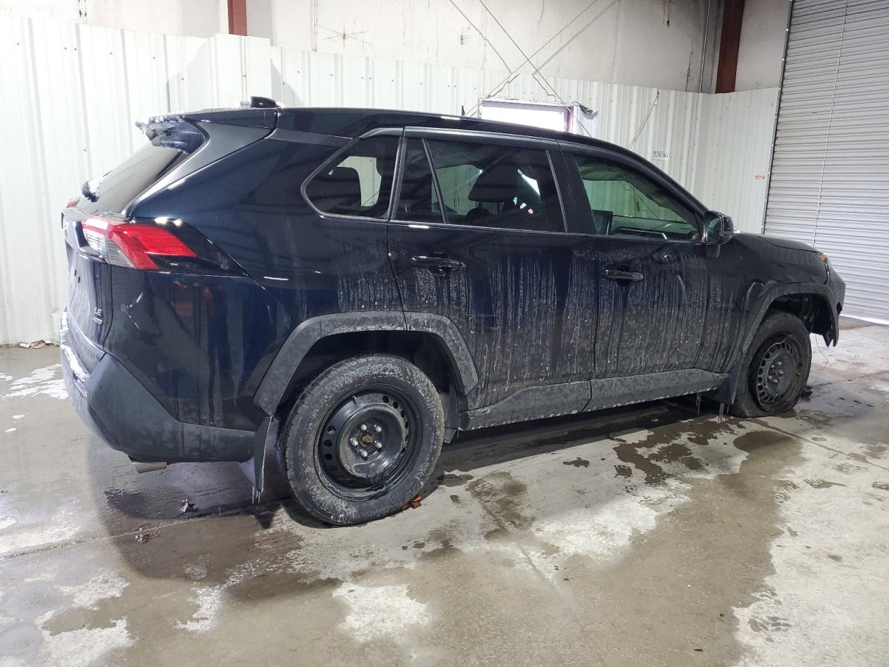 2022 Toyota RAV 4 - Image 3