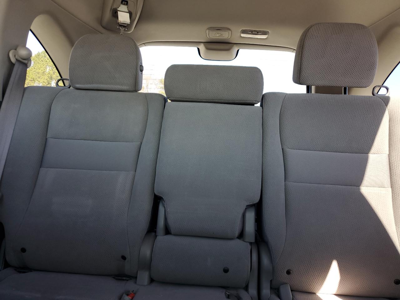 2010 Honda CR-V - Image 10