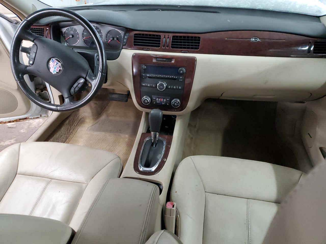 2010 Chevrolet Impala - Image 8