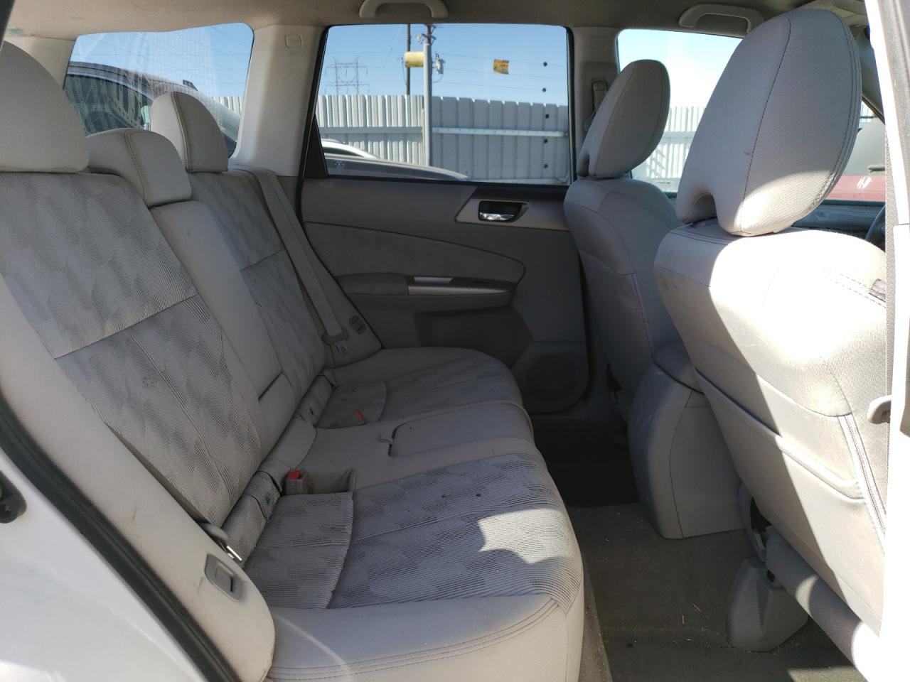 2009 Subaru Forester - Image 11
