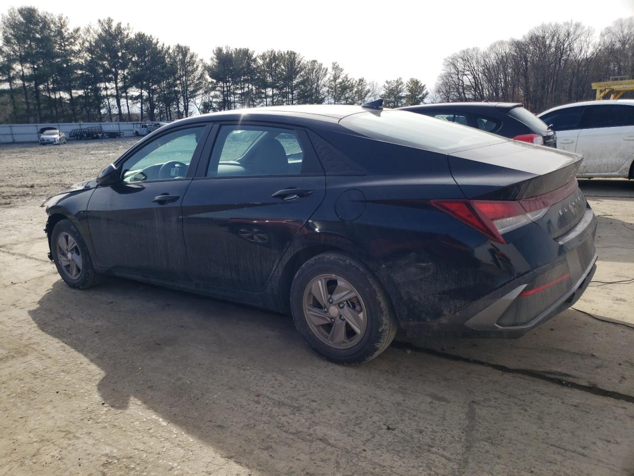 2024 Hyundai Elantra - Image 2