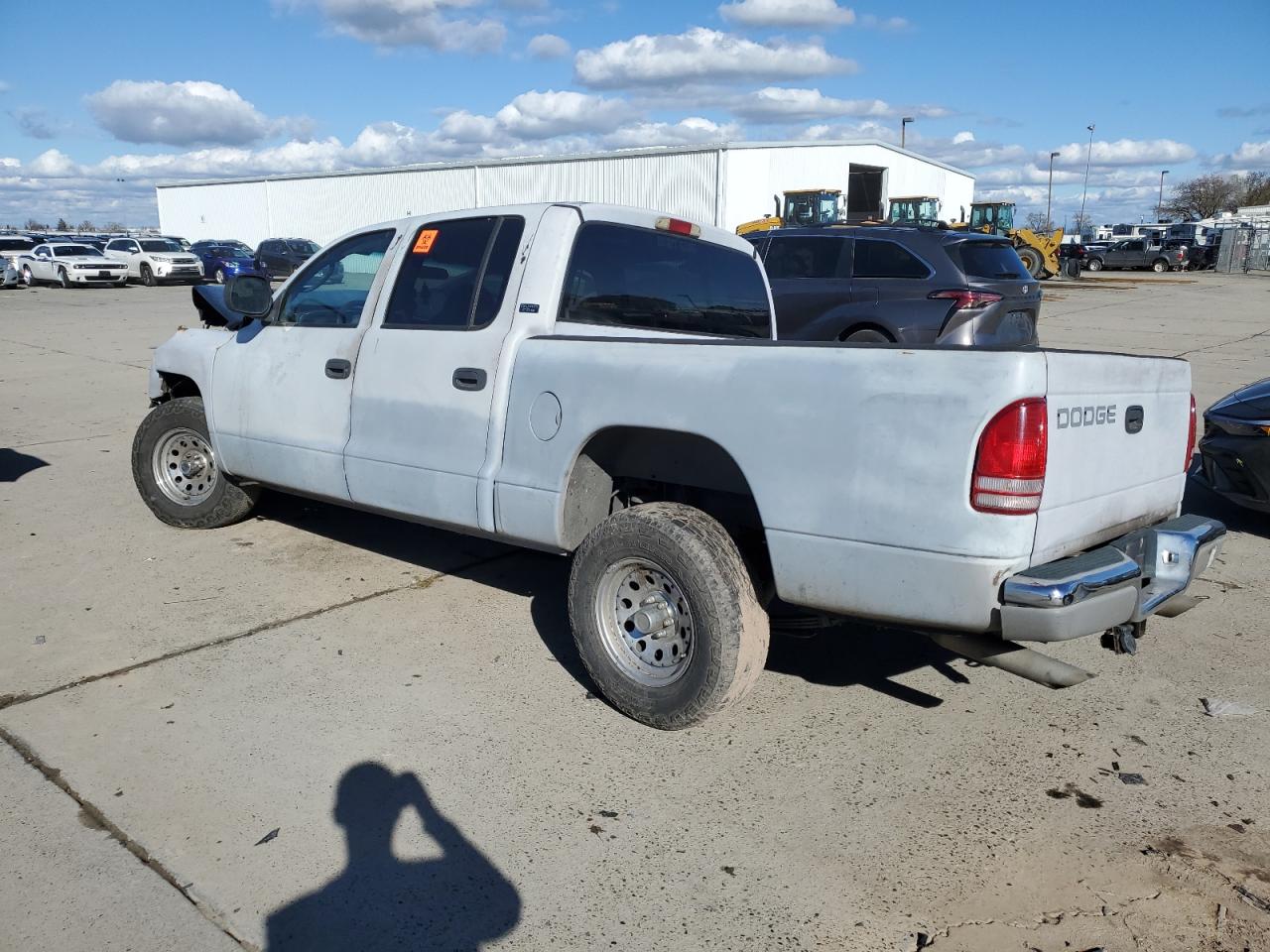 2000 Dodge Dakota - Image 2