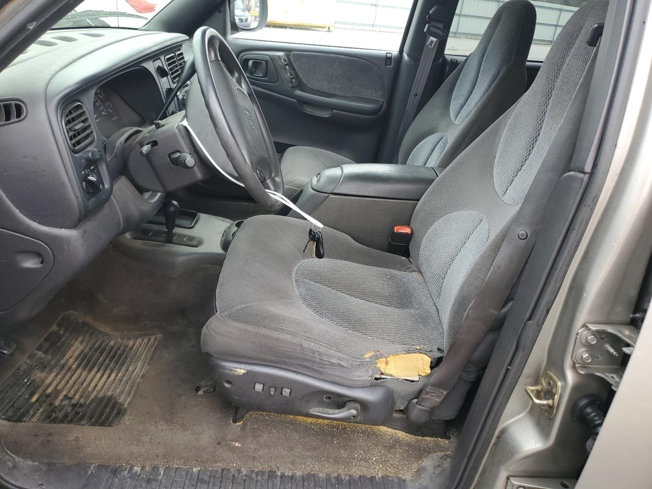 2000 Dodge Durango - Image 7
