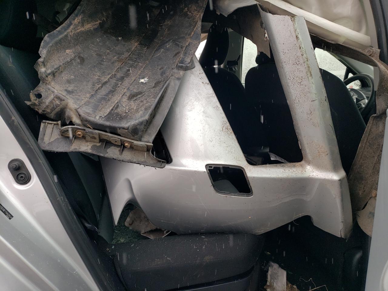 2014 Toyota Prius - Image 10