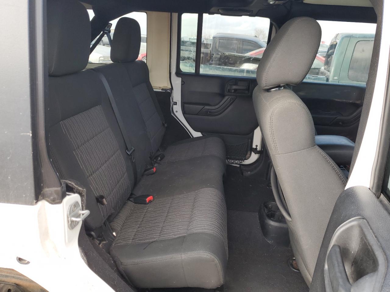 2011 Jeep Wrangler - Image 10