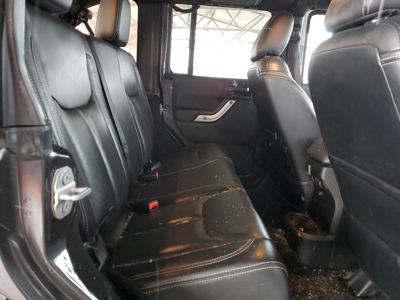 2017 Jeep Wrangler - Image 10