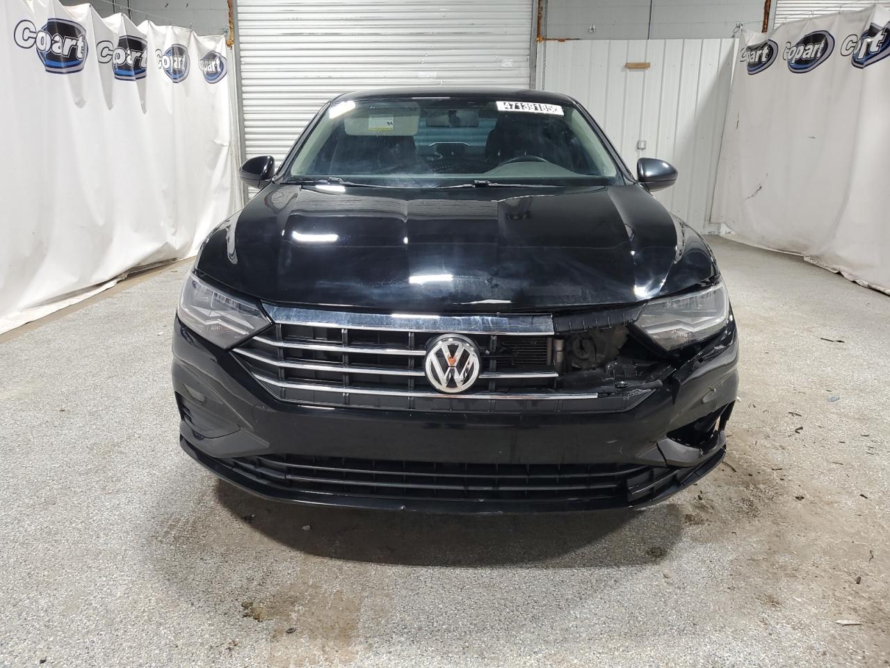 2021 Volkswagen Jetta - Image 5