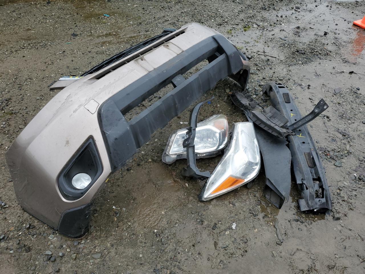 2014 Subaru Forester - Image 13
