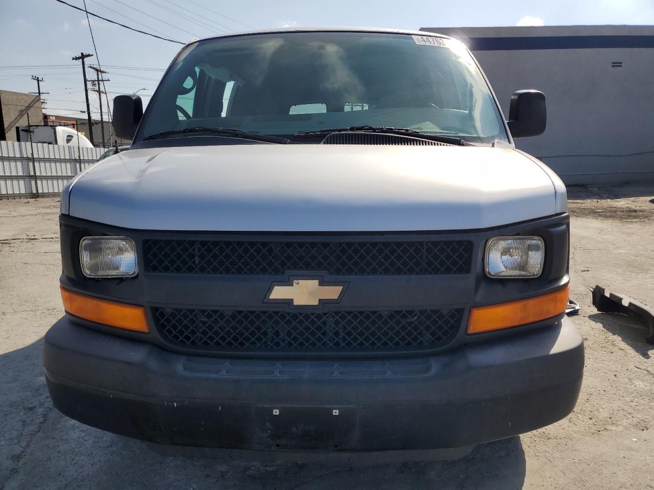 2014 Chevrolet Express - Image 5