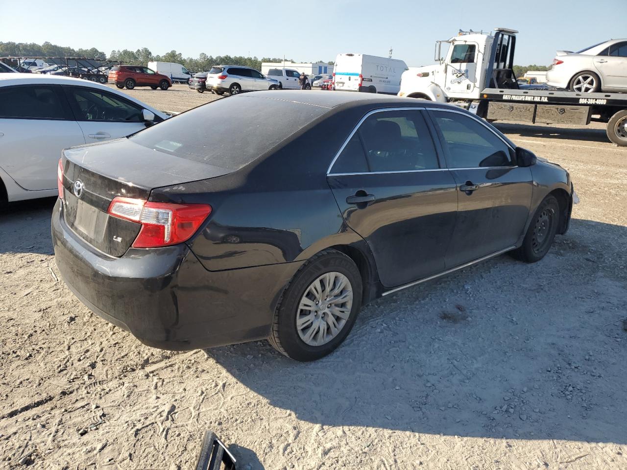 2014 Toyota Camry - Image 3