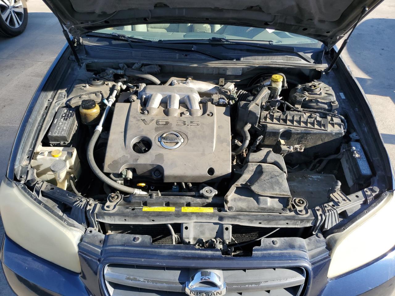 2002 Nissan Maxima - Image 13