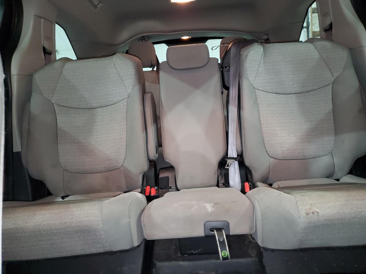 2022 Toyota Sienna - Image 10