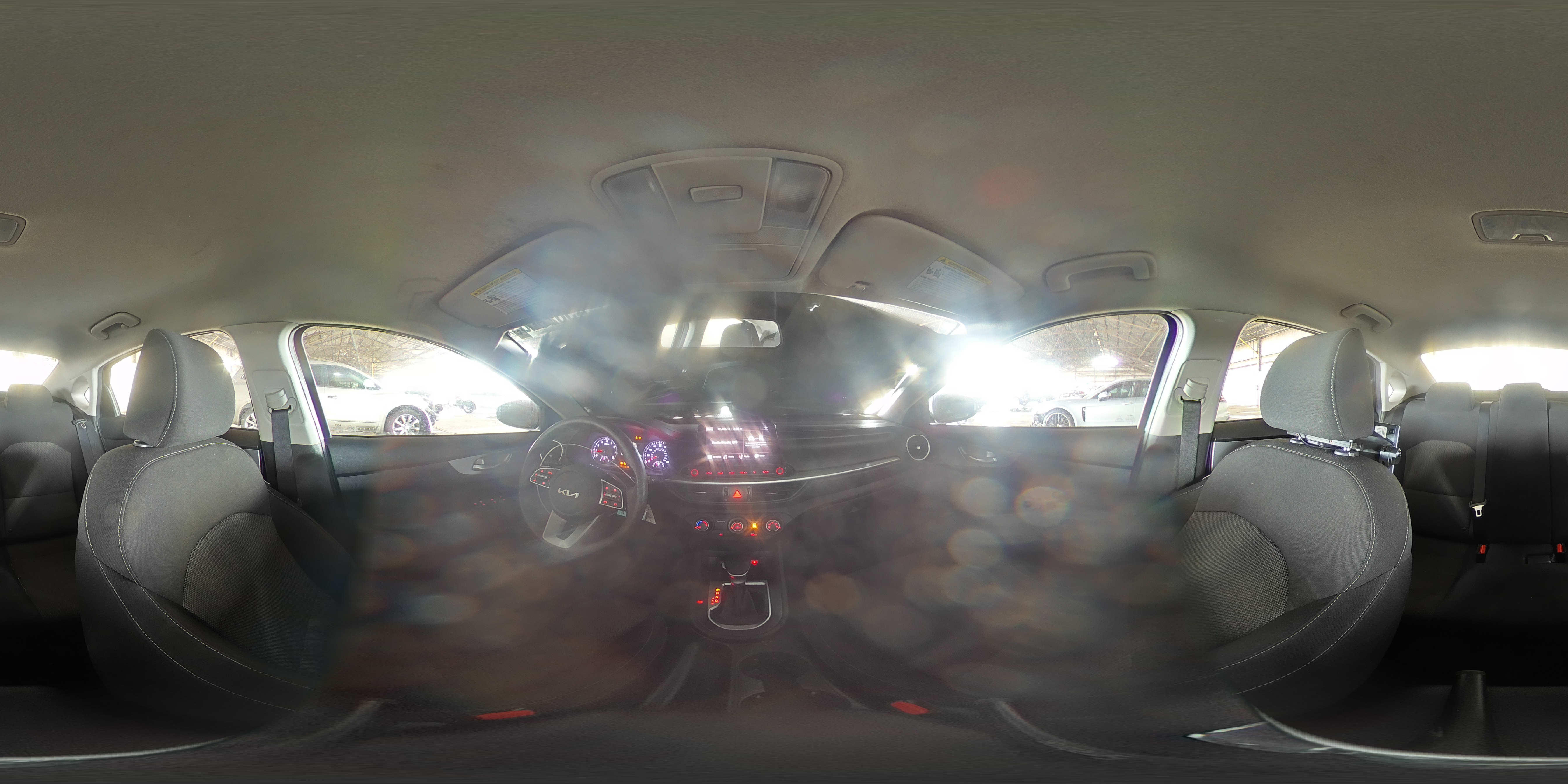 2024 Kia Forte - Image 13