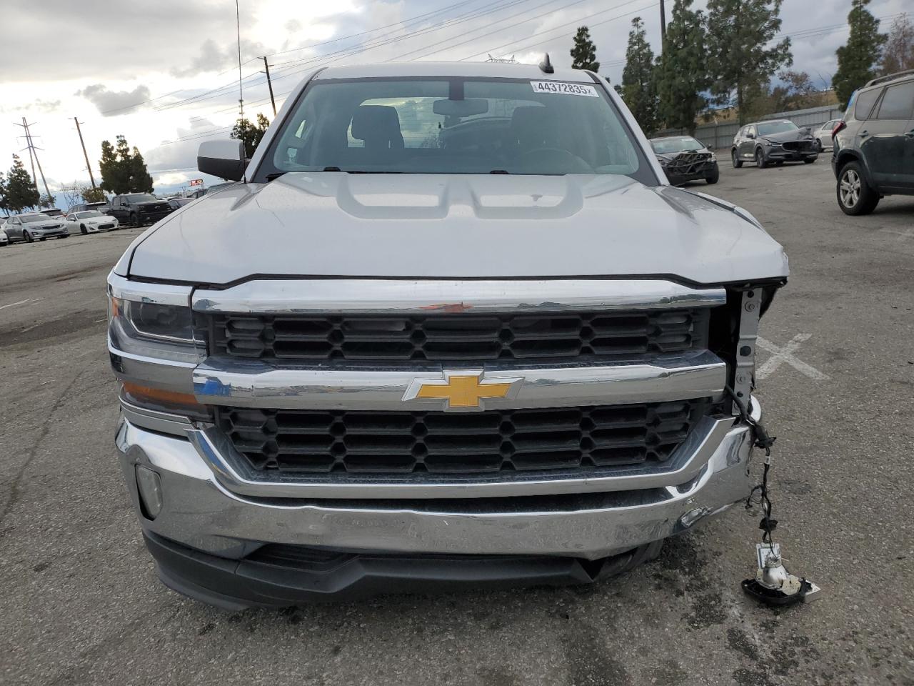 2016 Chevrolet Silverado - Image 5
