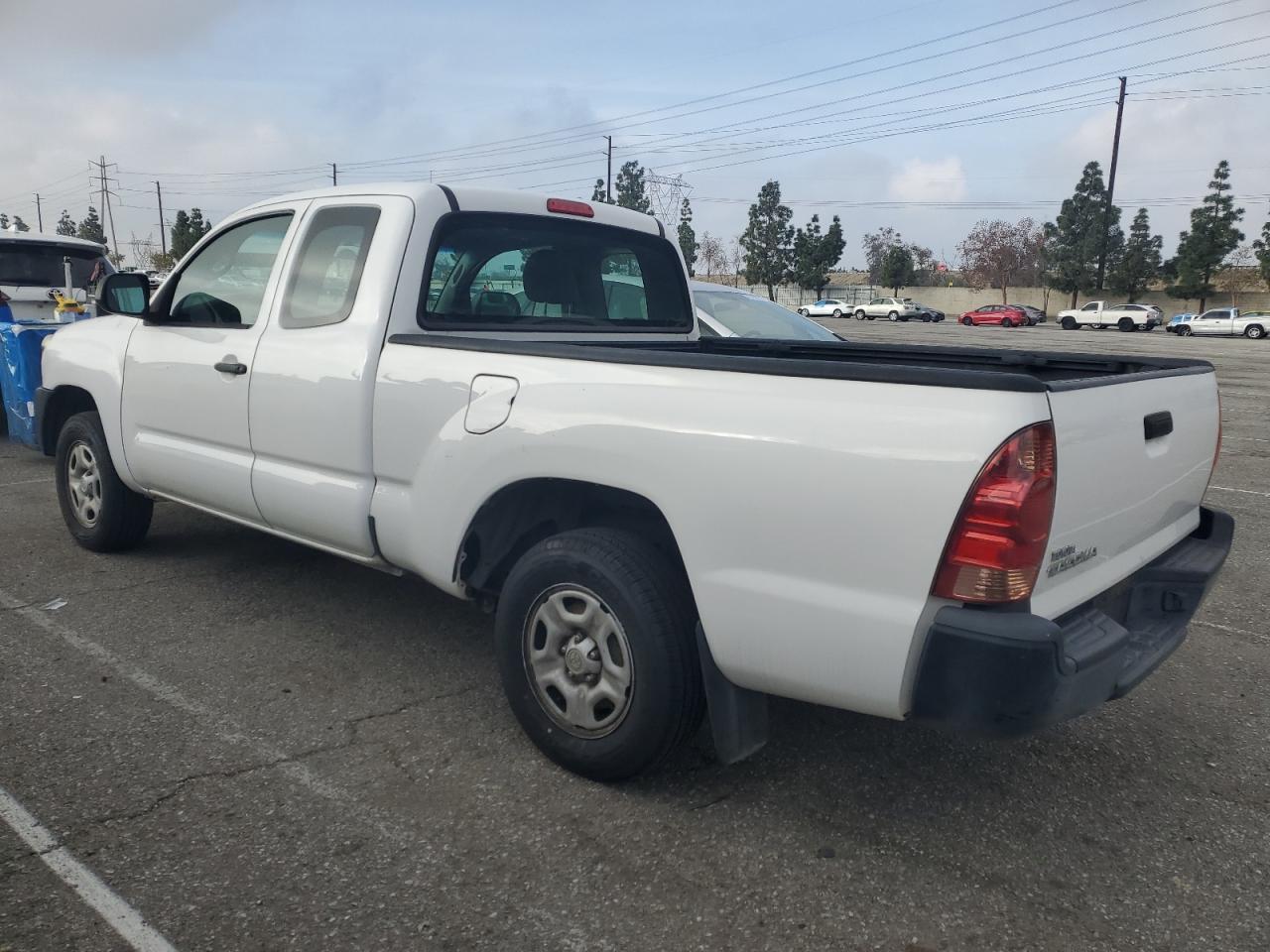 2015 Toyota Tacoma - Image 2