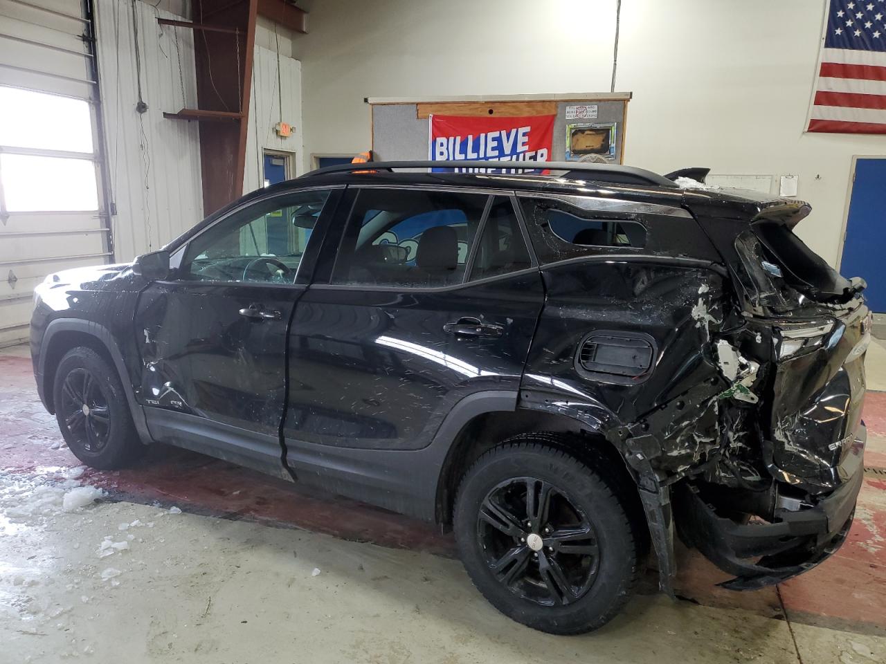 2020 GMC Terrain - Image 2