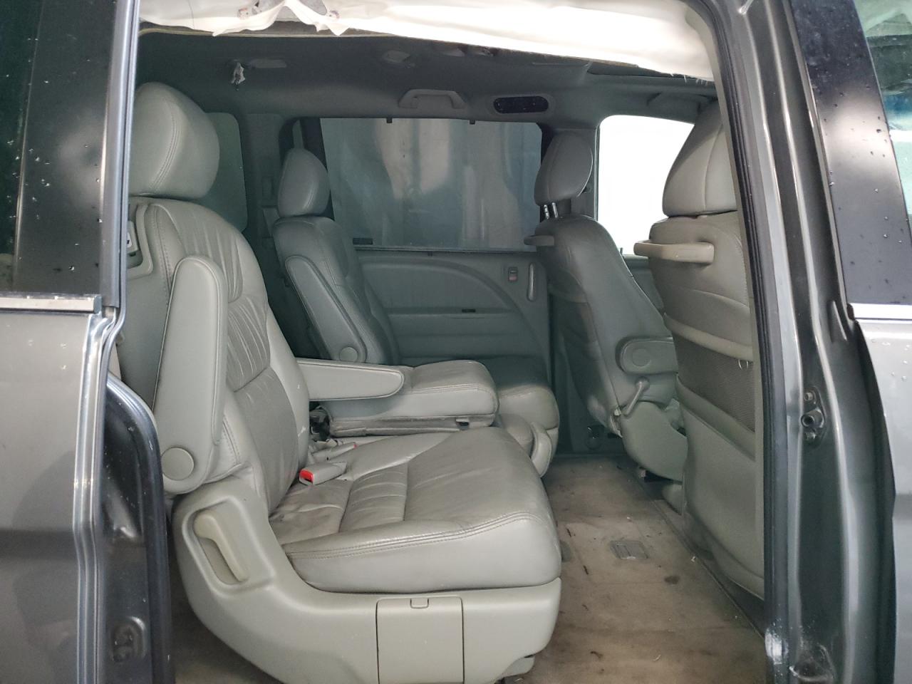 2007 Honda Odyssey - Image 11