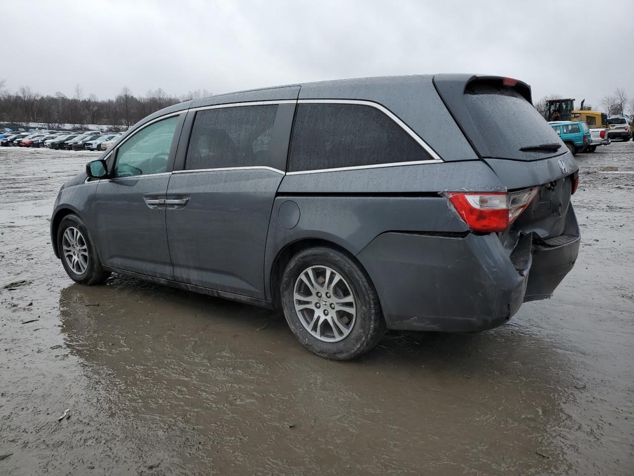 2013 Honda Odyssey - Image 2