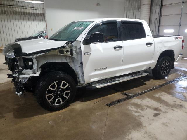 2016 Toyota Tundra Crewmax Sr5