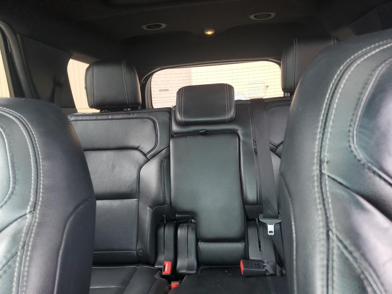 2016 Ford Explorer - Image 10