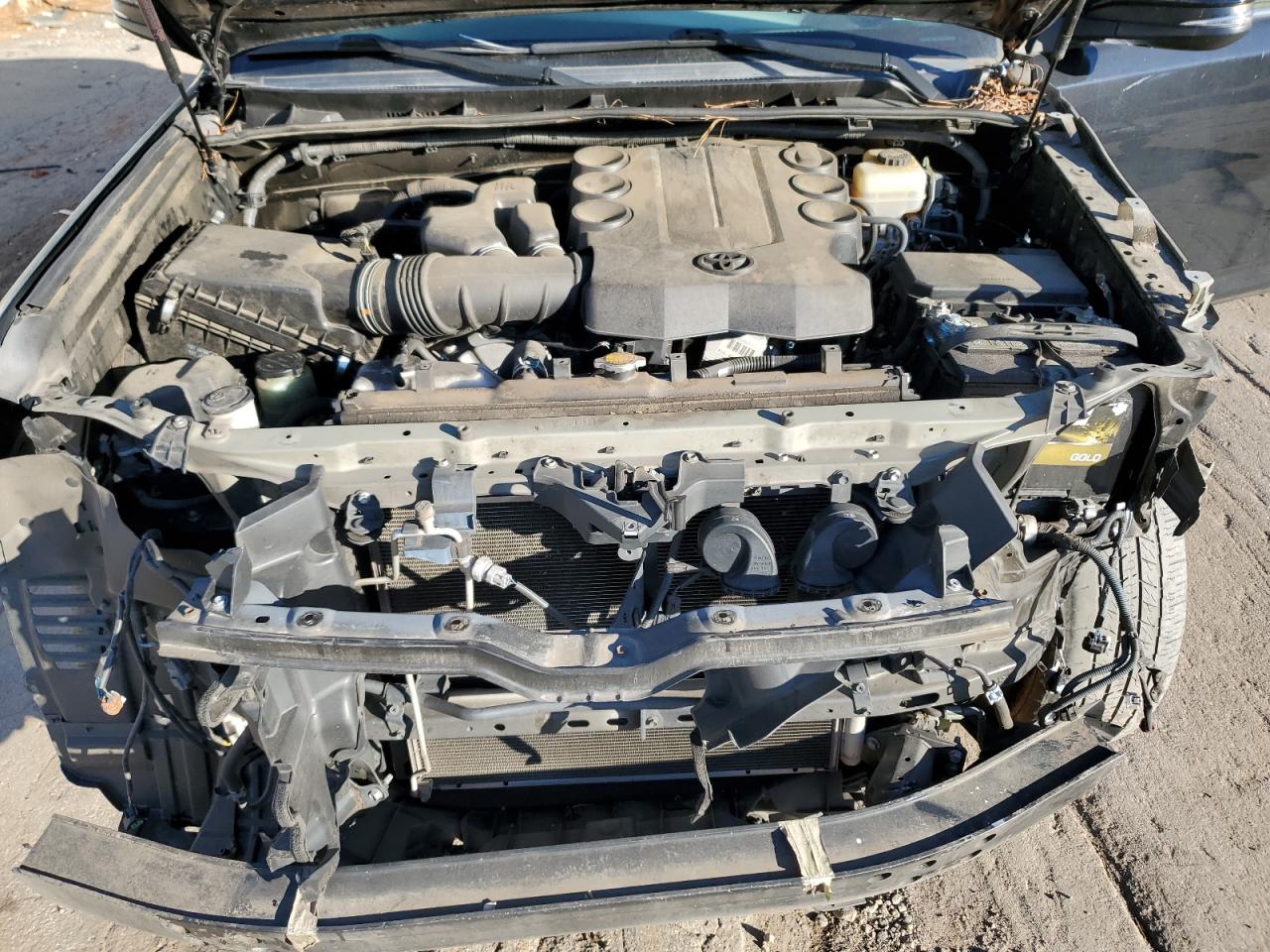 2015 Toyota 4Runner - Image 12