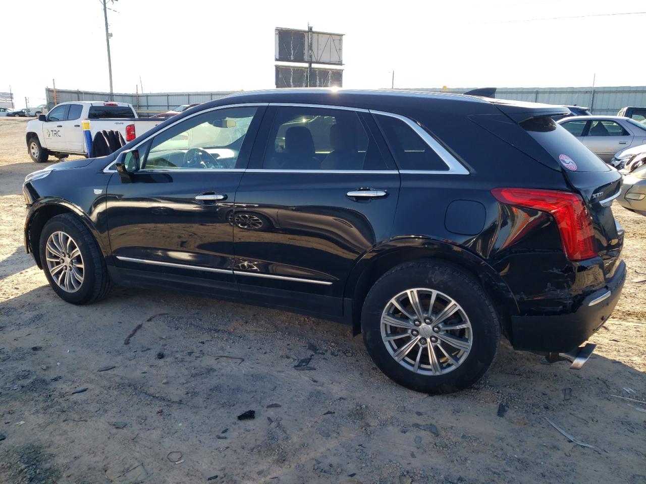 2019 Cadillac XT5 - Image 2