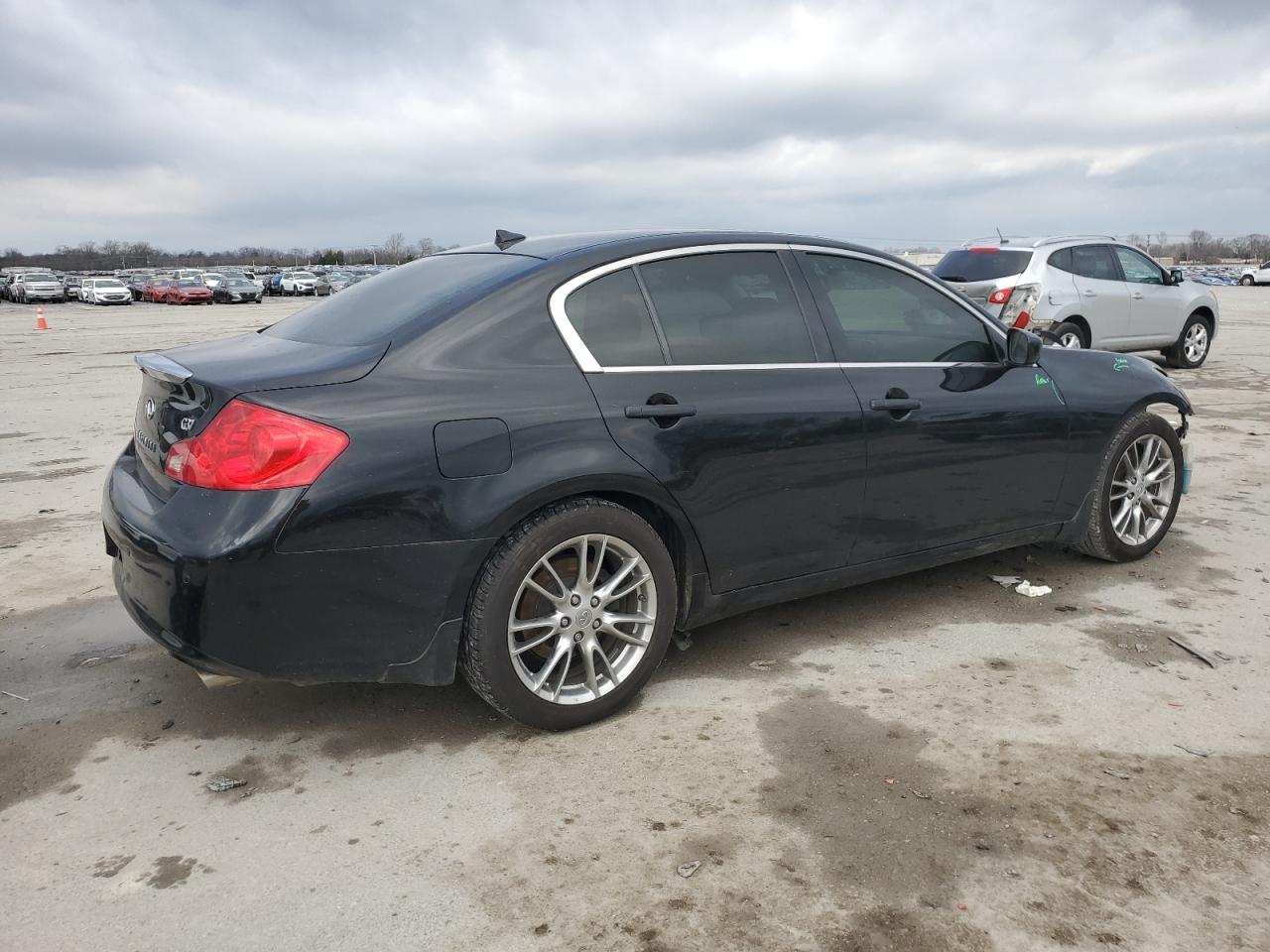 2011 Infiniti G - Image 3