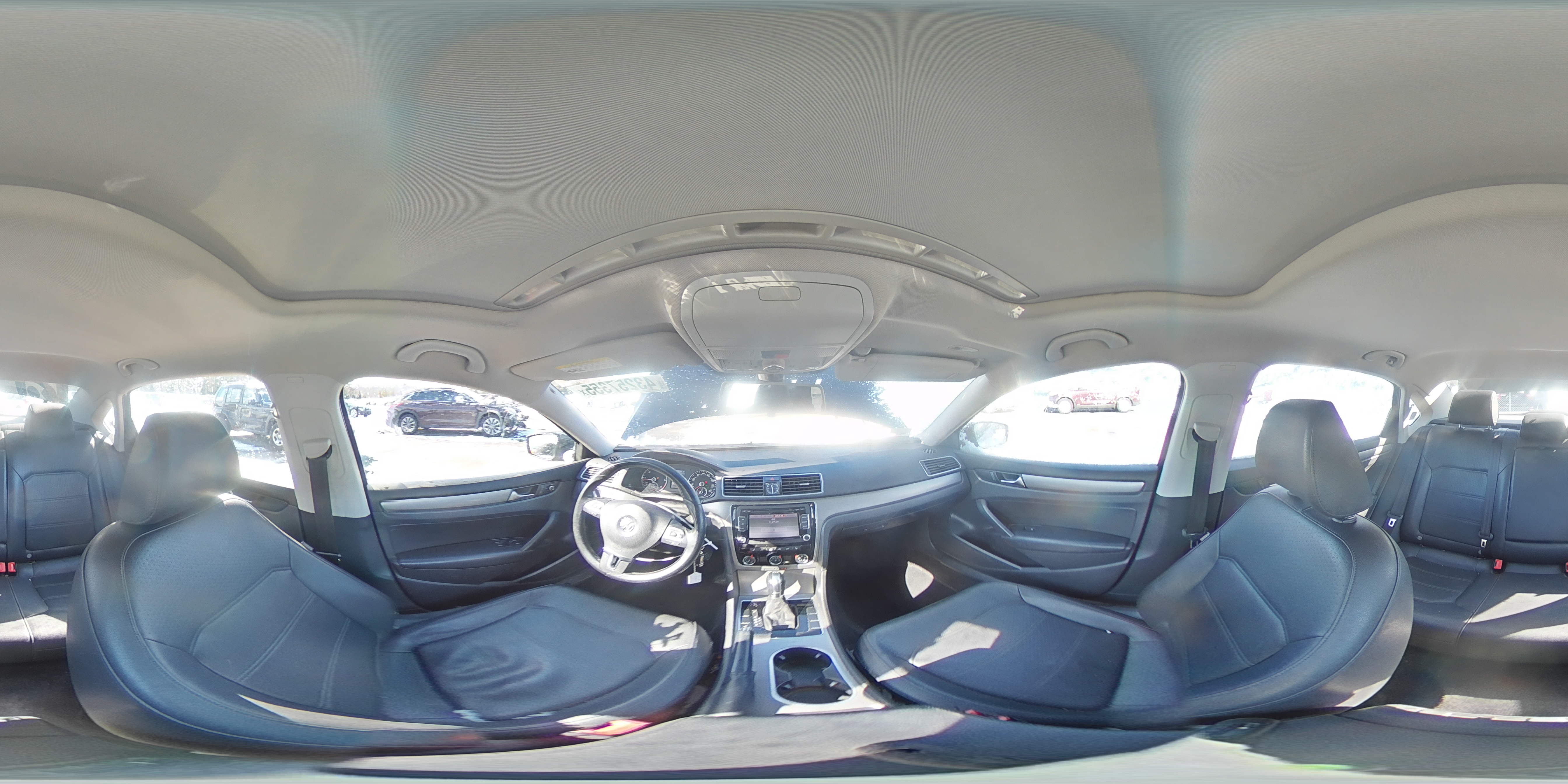 2015 Volkswagen Passat - Image 13