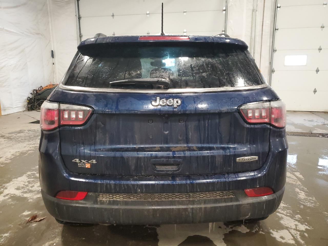 2018 Jeep Compass - Image 6