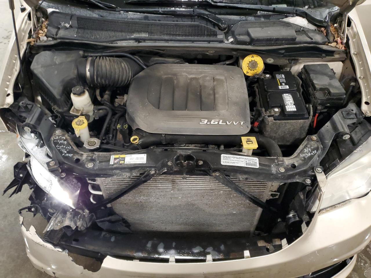 2015 Dodge Caravan - Image 13