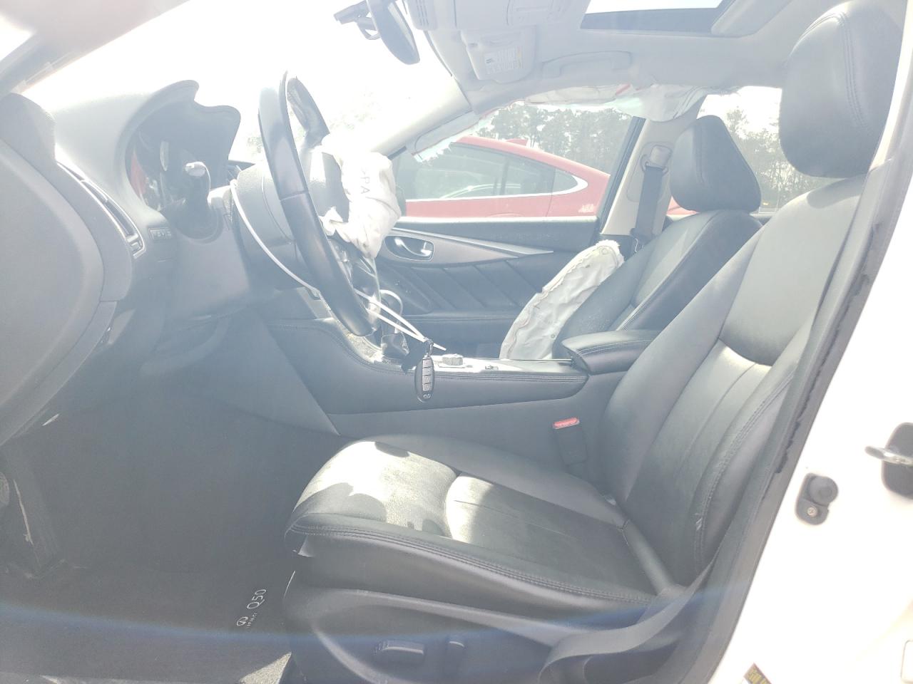 2015 Infiniti Q50 - Image 7