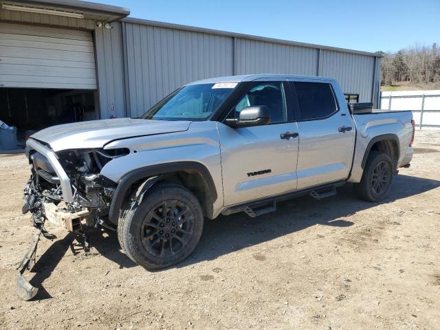 2025 Toyota Tundra Crewmax Sr