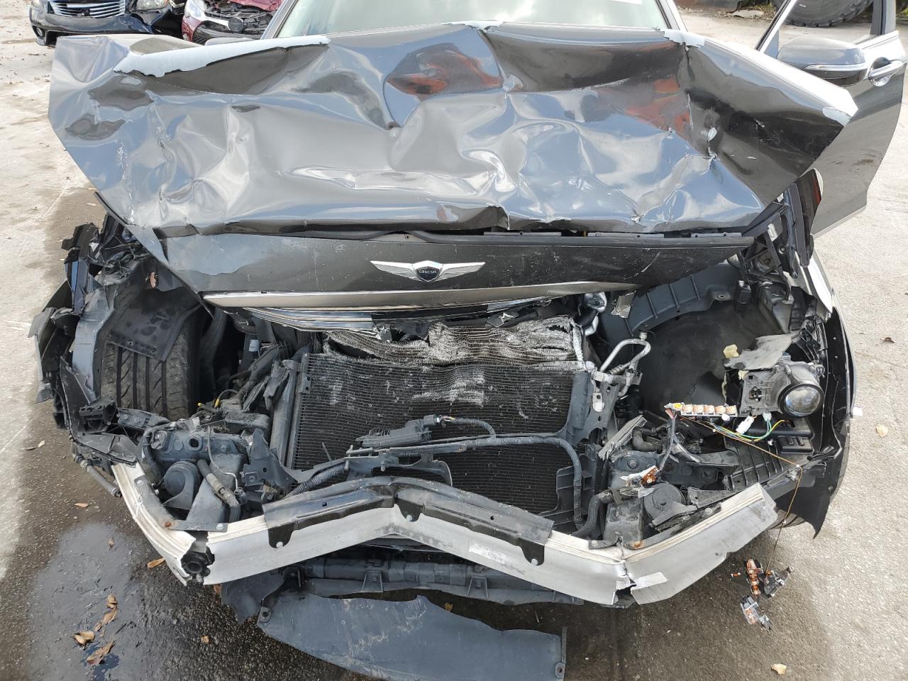 2018 Genesis G80 - Image 12