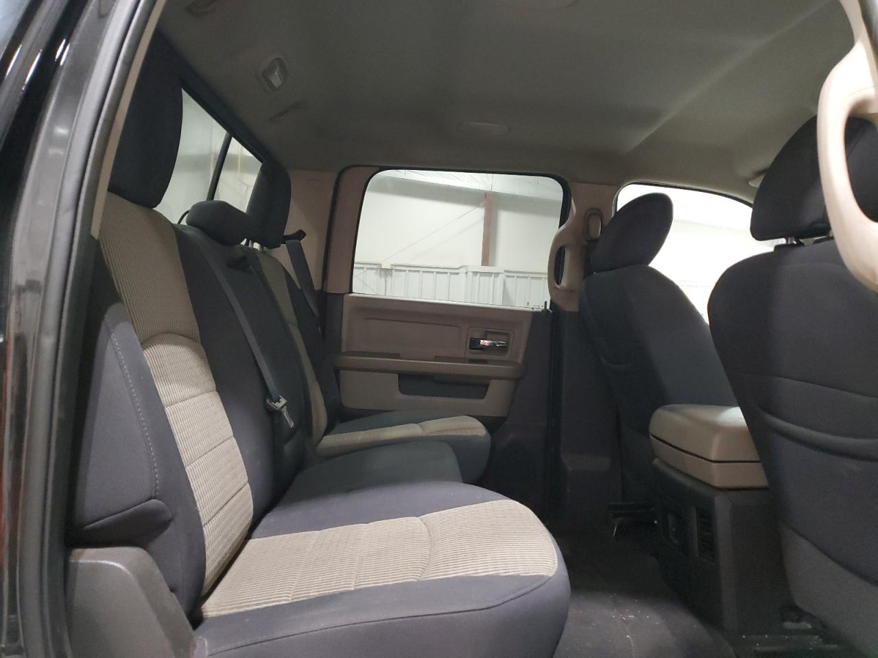 2011 Dodge RAM - Image 10