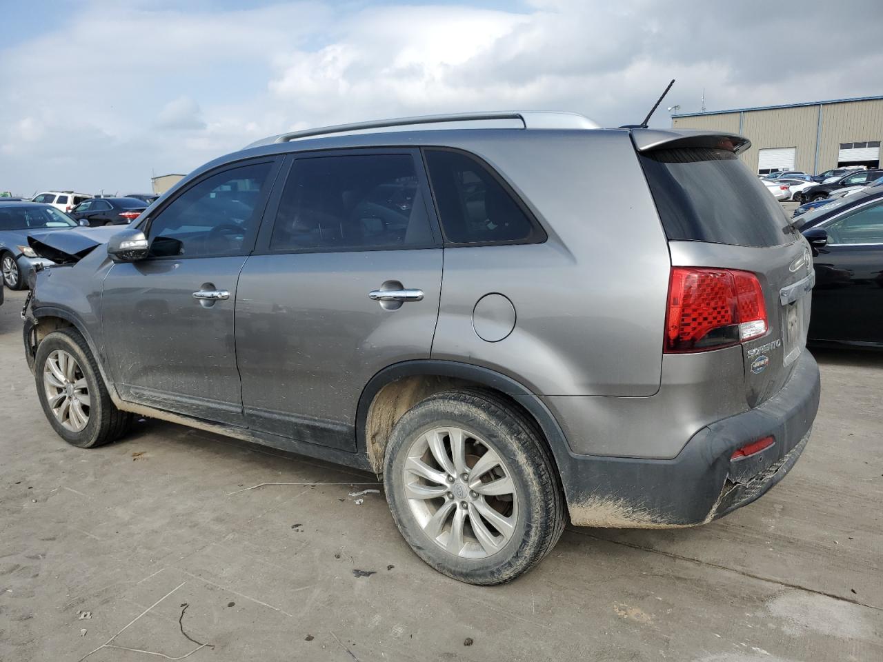 2011 Kia Sorento - Image 2