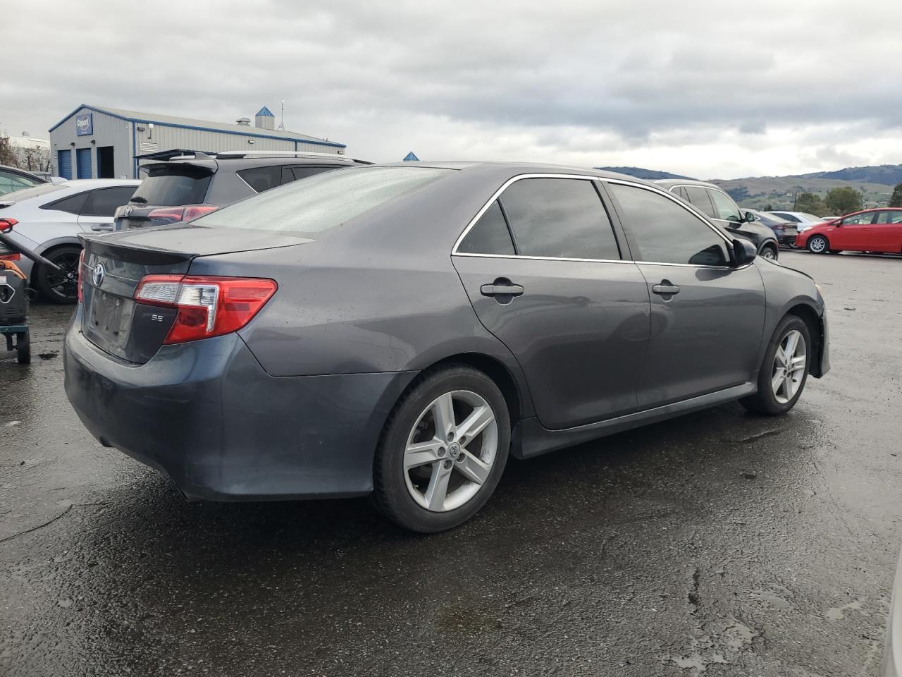 2013 Toyota Camry - Image 3