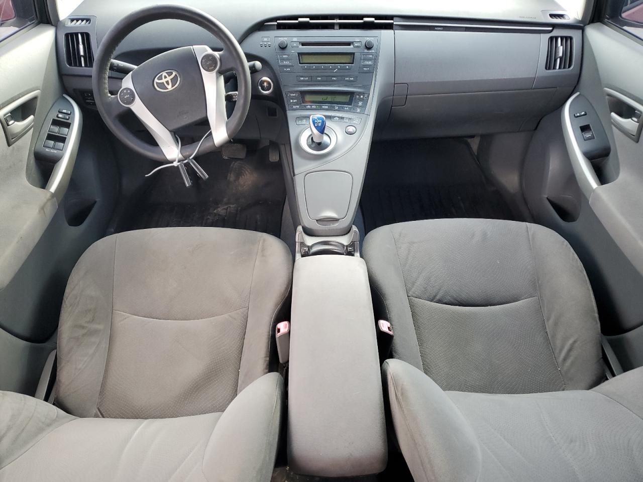 2010 Toyota Prius - Image 8