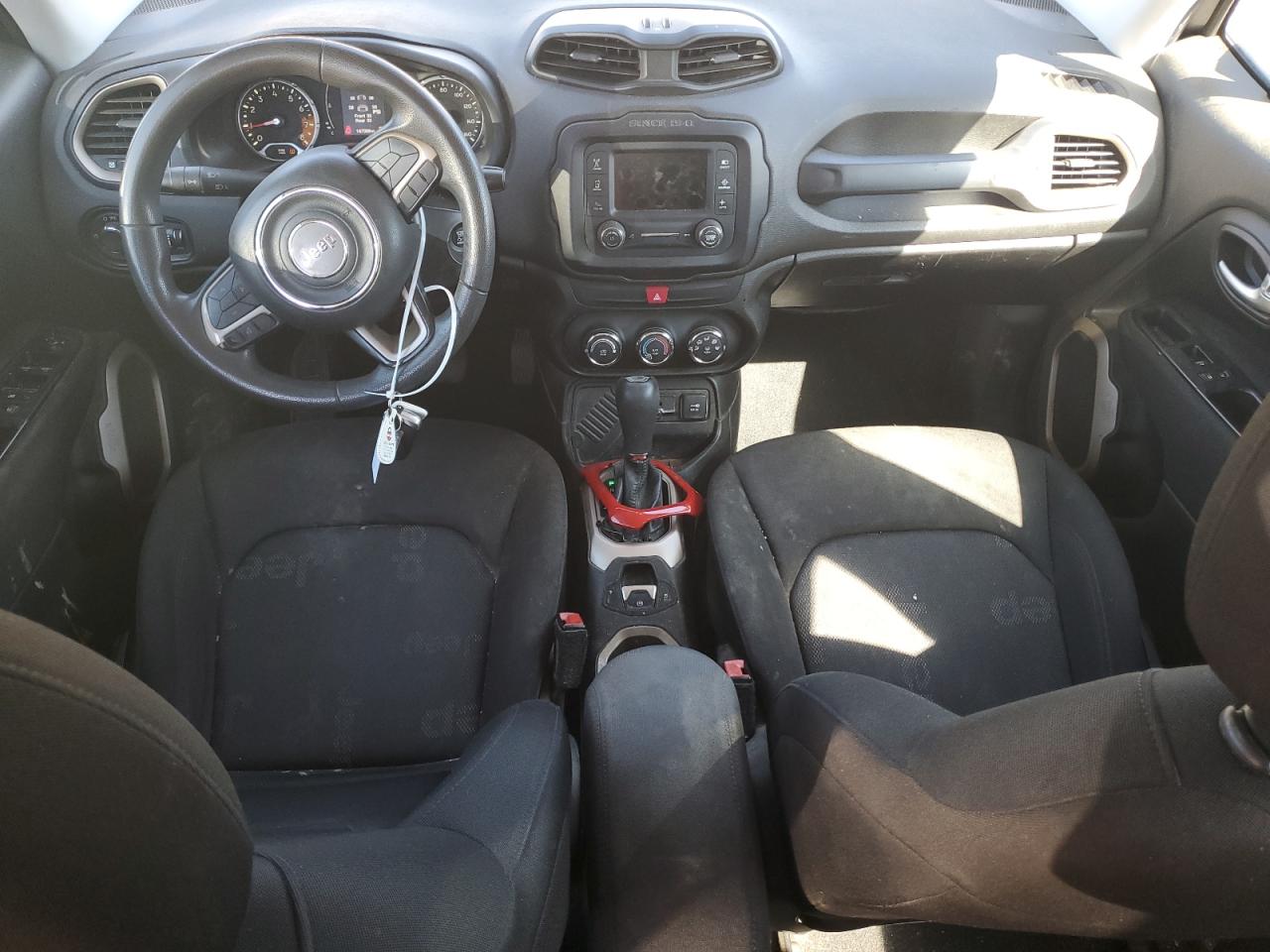2017 Jeep Renegade - Image 8