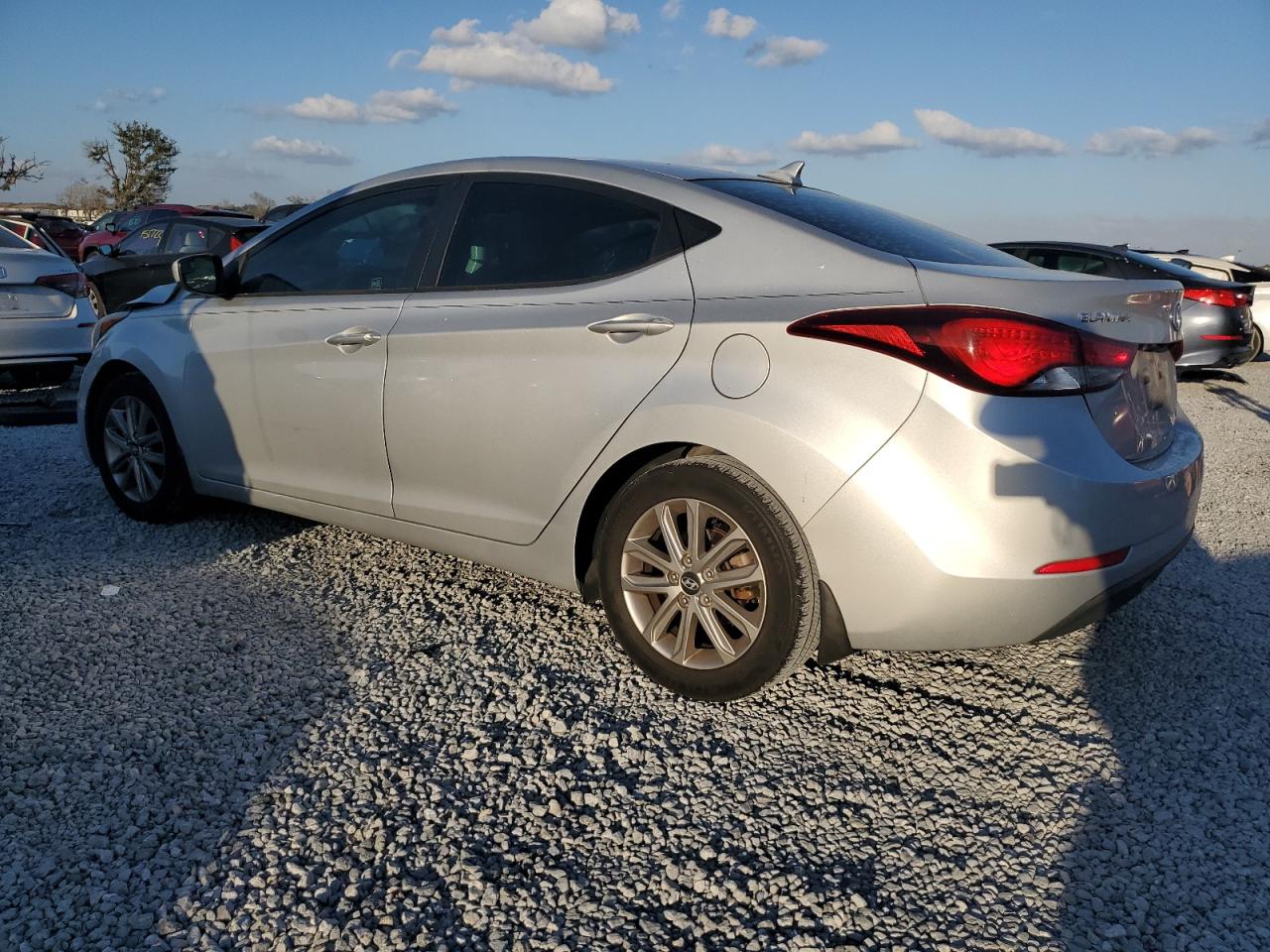 2015 Hyundai Elantra - Image 2