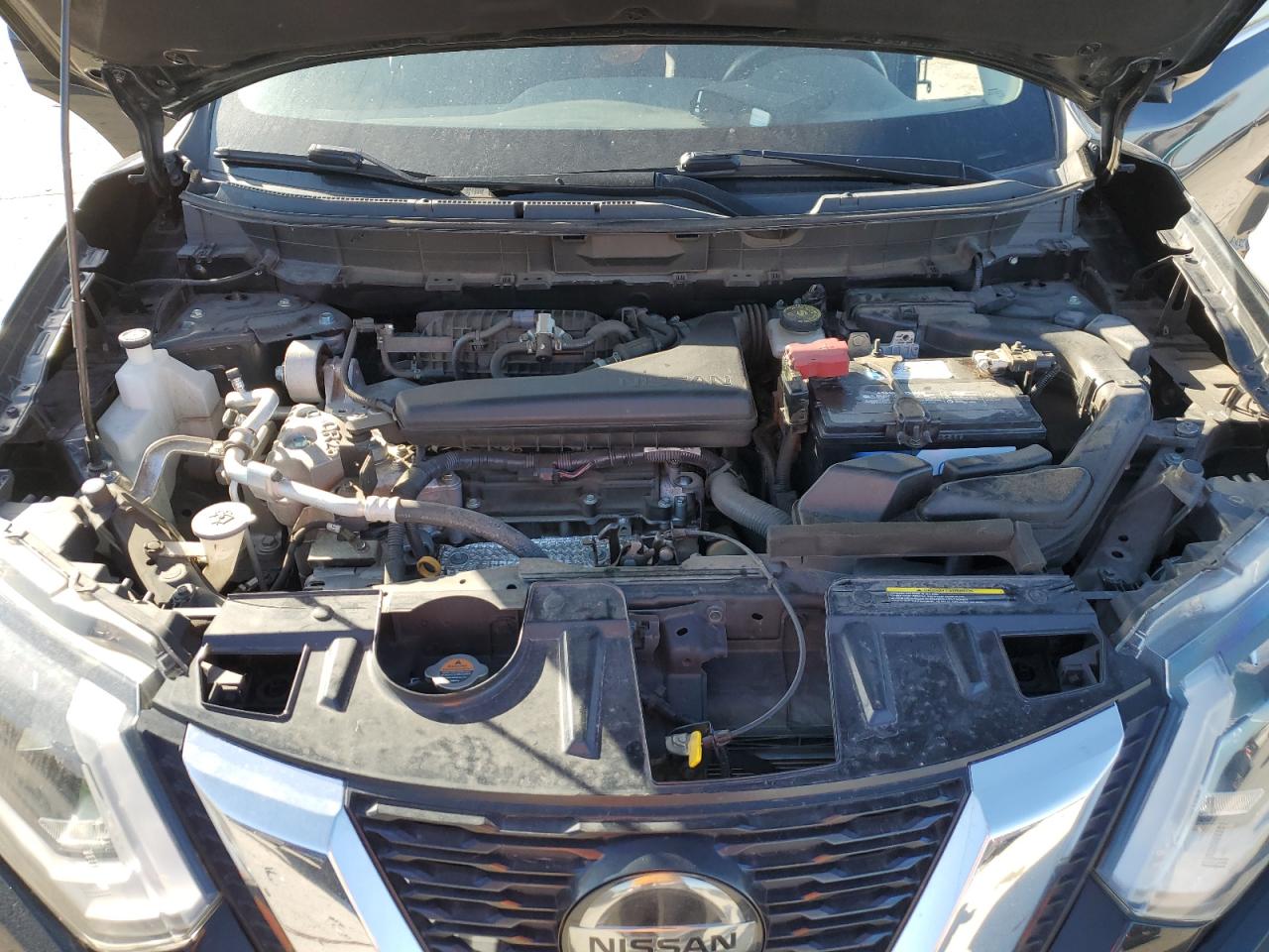 2019 Nissan Rogue - Image 12