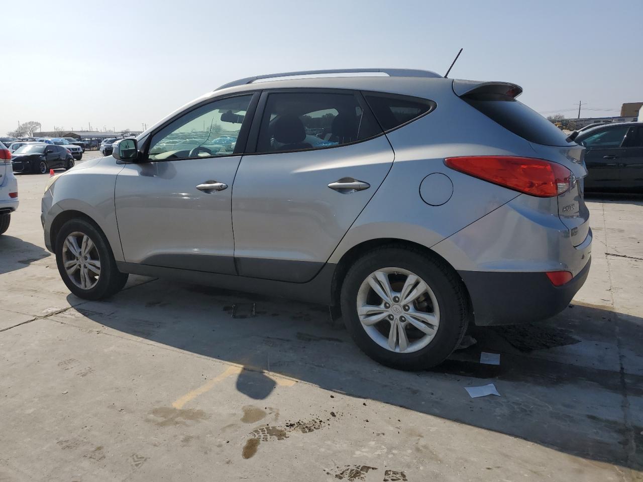 2013 Hyundai Tucson - Image 2