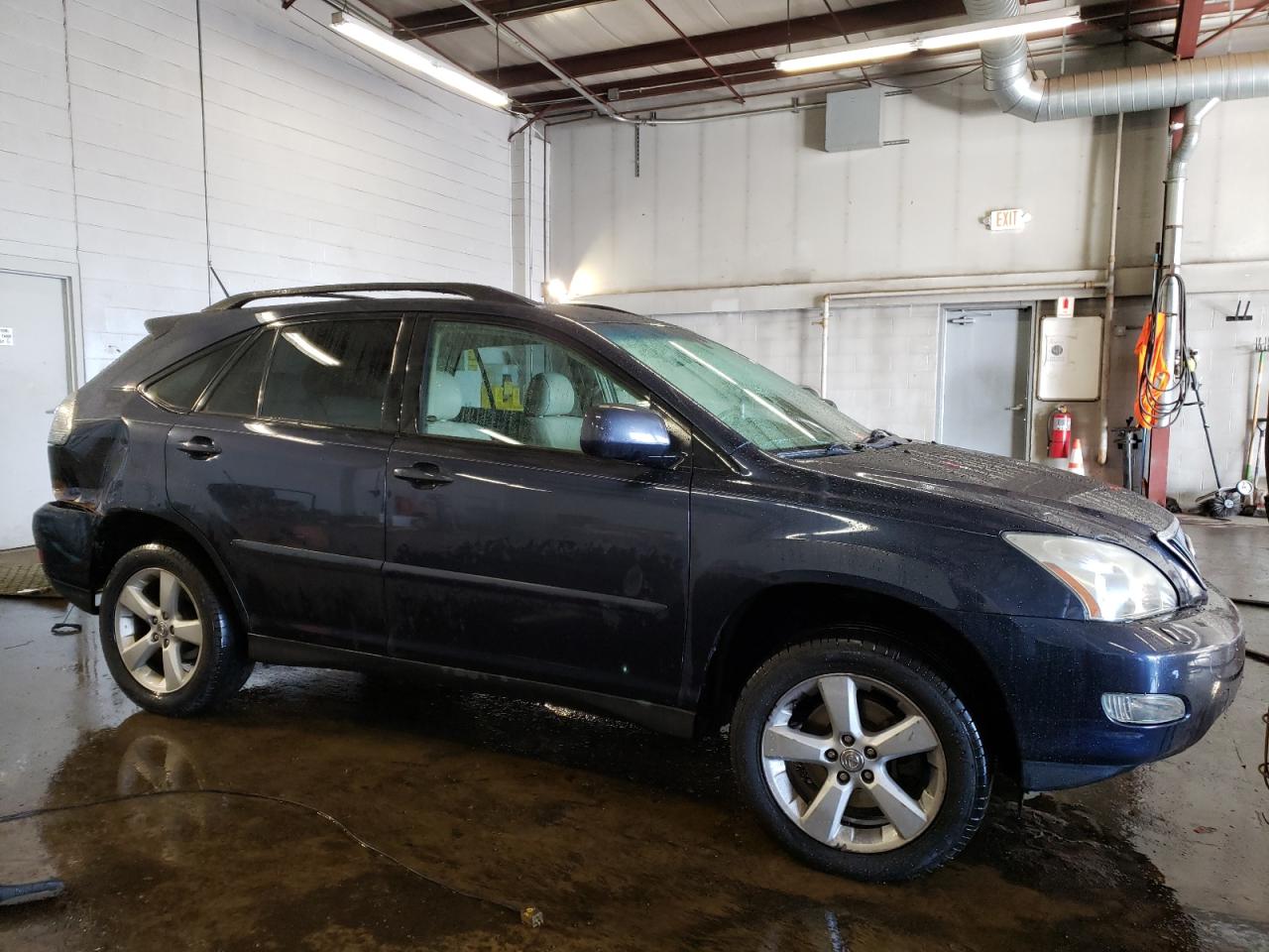 2004 Lexus RX - Image 4