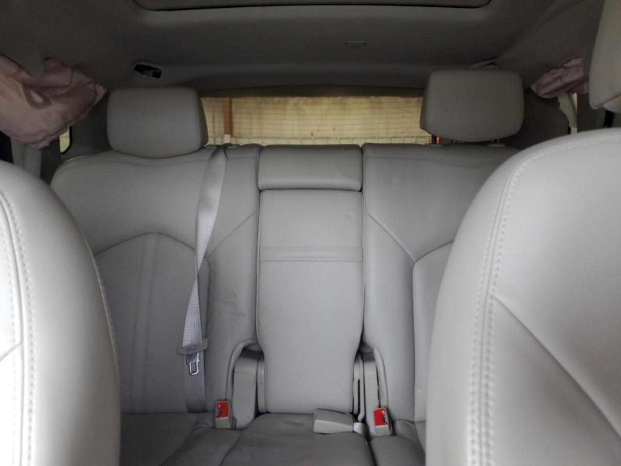 2015 Cadillac SRX - Image 10